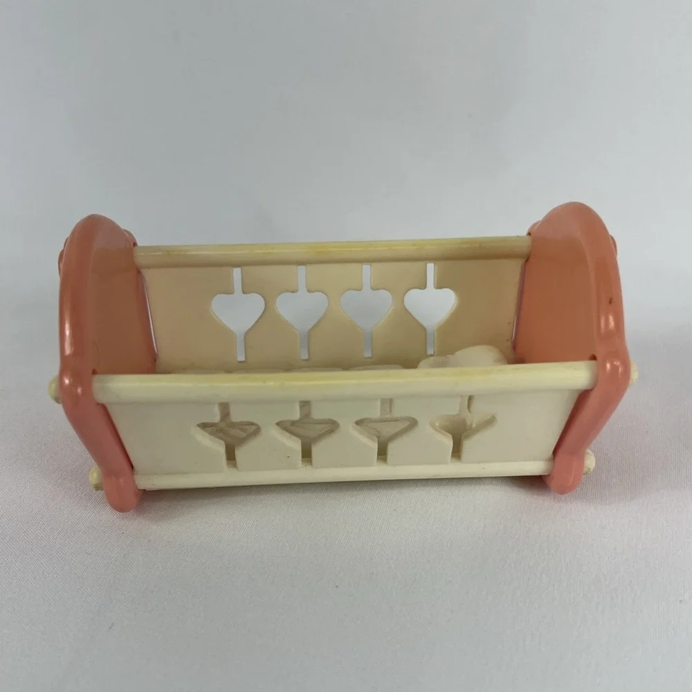 Loving Family Fisher Price Dream Dollhouse #4600‎ White Pink Cradle Accessory